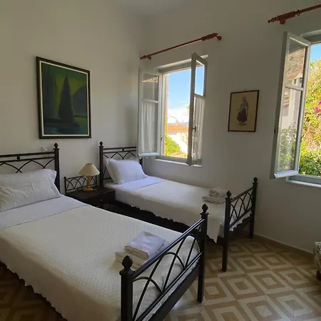 Guest house Douskos Uptown Living *