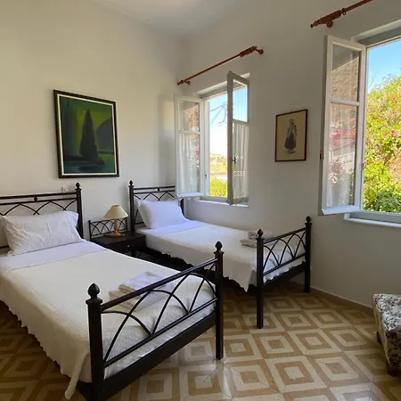 Guest house Douskos Uptown Living
