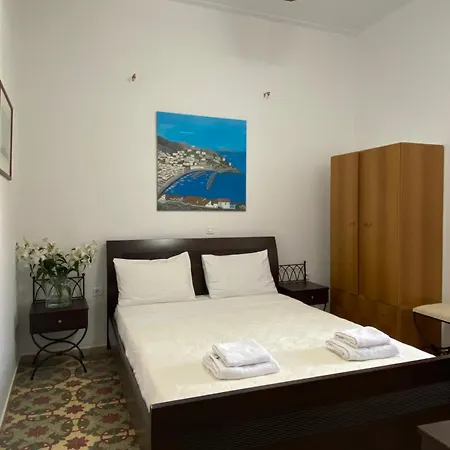 Guest house Douskos Uptown Living Hydra (Saronic Islands)